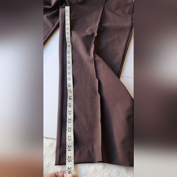 Athleta Endeavor Straight Leg Pant Walnut Brown Size 16 - Picture 9 of 16